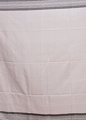 White Matka Silk Saree With Blouse Piece