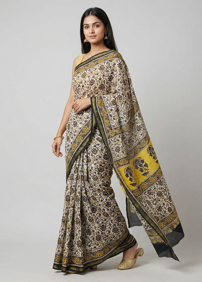 White Chanderi Silk Saree With Blouse Piece