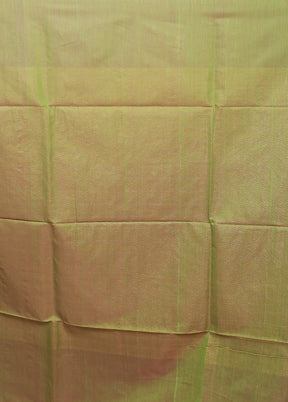Green Matka Silk Saree With Blouse Piece