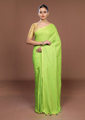Green Matka Silk Saree With Blouse Piece
