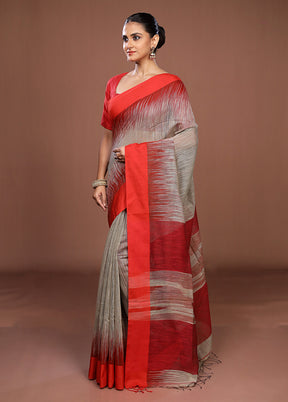 Grey Matka Silk Saree With Blouse Piece