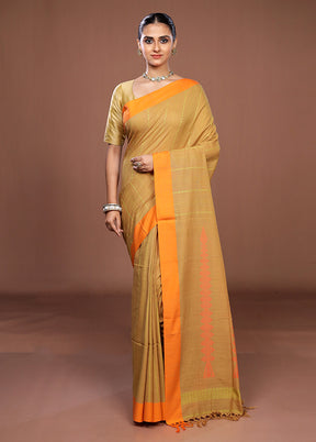 Cream Matka Silk Saree With Blouse Piece
