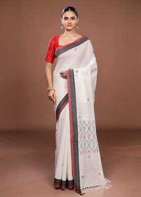 White Matka Silk Saree With Blouse Piece