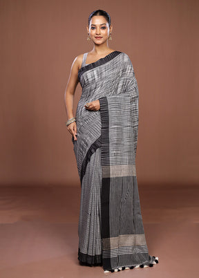 Black Matka Silk Saree With Blouse Piece