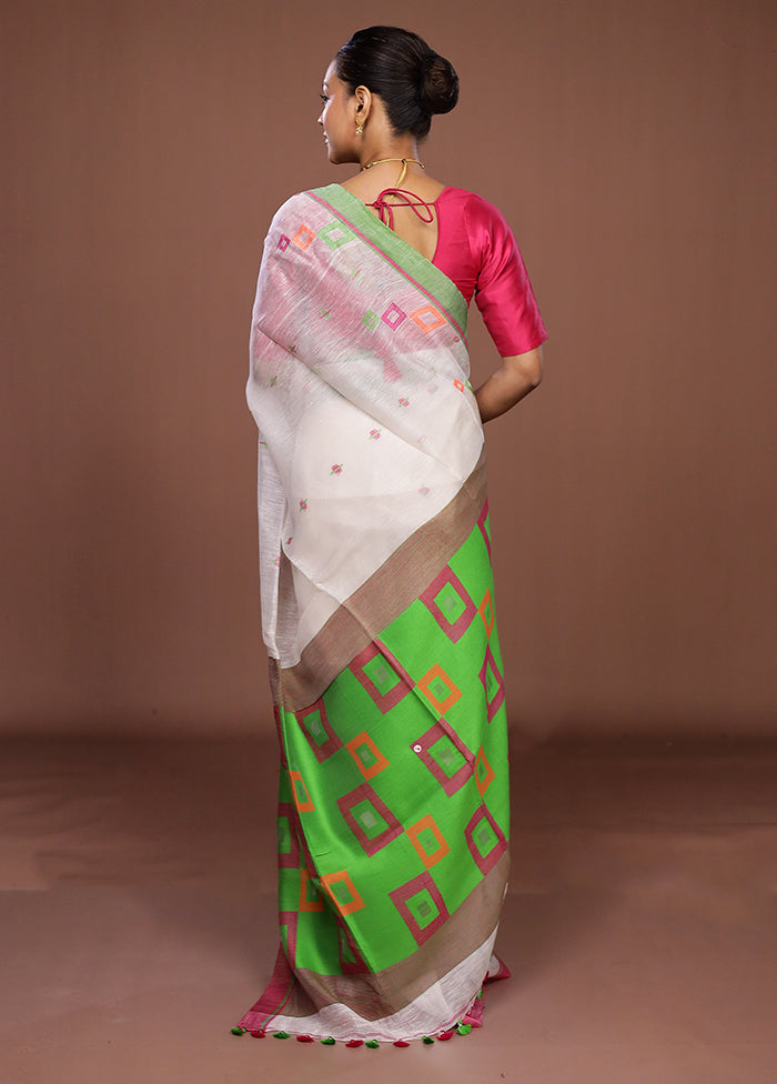 White Linen Silk Saree With Blouse Piece