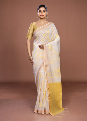 White Handloom Matka Pure Silk Saree With Blouse Piece