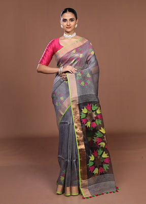 Grey Matka Silk Saree With Blouse Piece