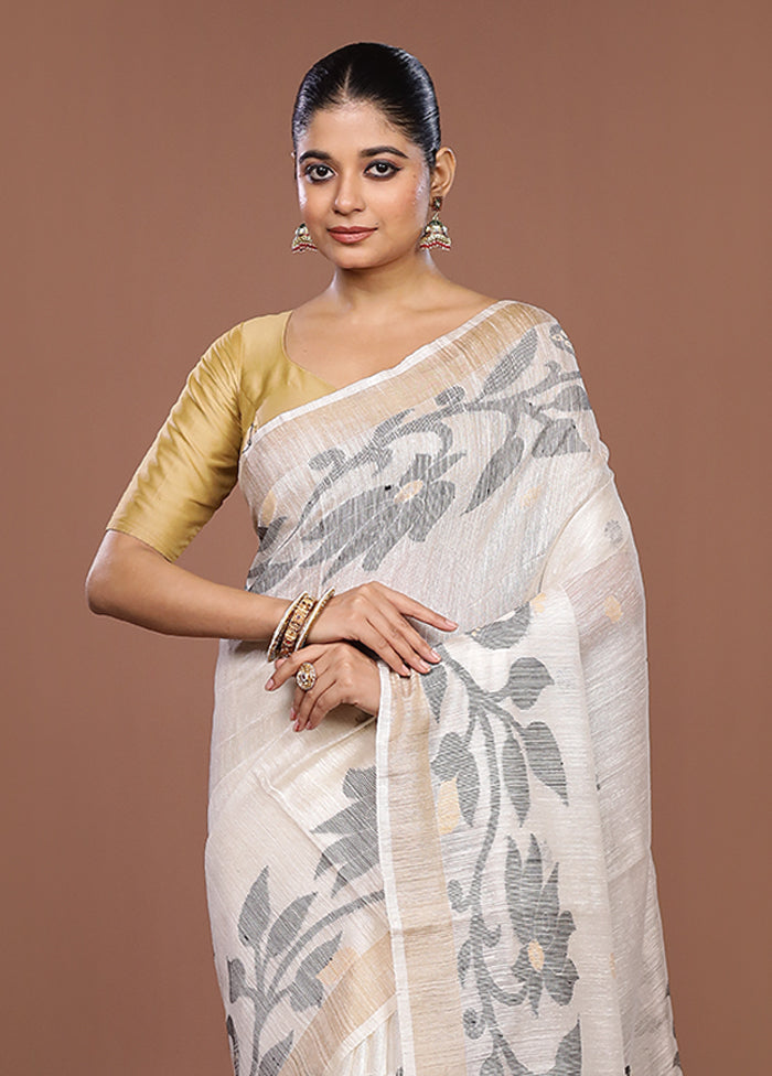 White Handloom Matka Pure Silk Saree With Blouse Piece