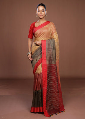 Cream Matka Silk Saree With Blouse Piece