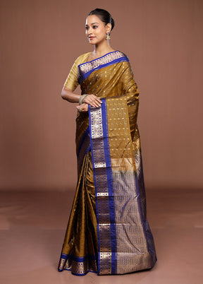 Green Handloom Kanjivaram Pure Silk Saree With Blouse Piece