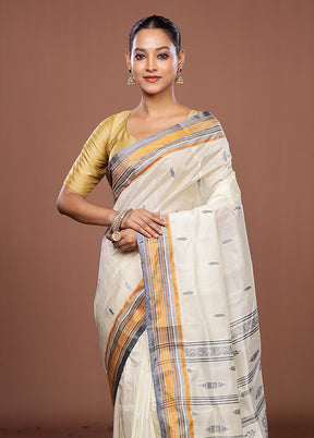 White Garad Silk Saree Without Blouse Piece