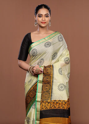 Cream Printed Silk Saree Without Blouse Piece