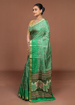 Green Printed Silk Saree Without Blouse Piece