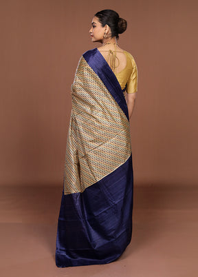 Cream Printed Silk Saree Without Blouse Piece