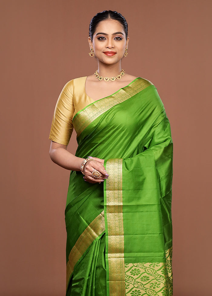 Green Printed Pure Silk Saree Without Blouse Piece