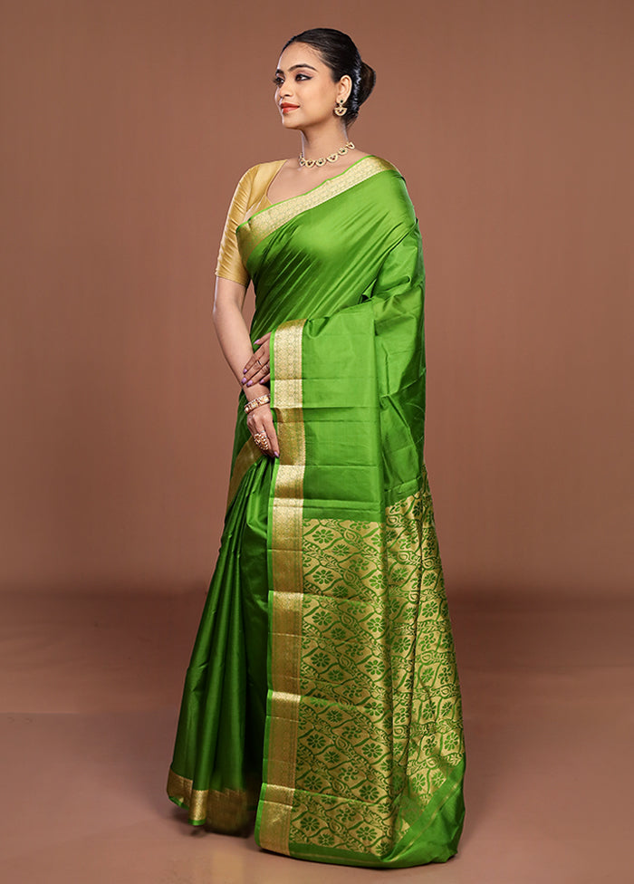 Green Printed Pure Silk Saree Without Blouse Piece
