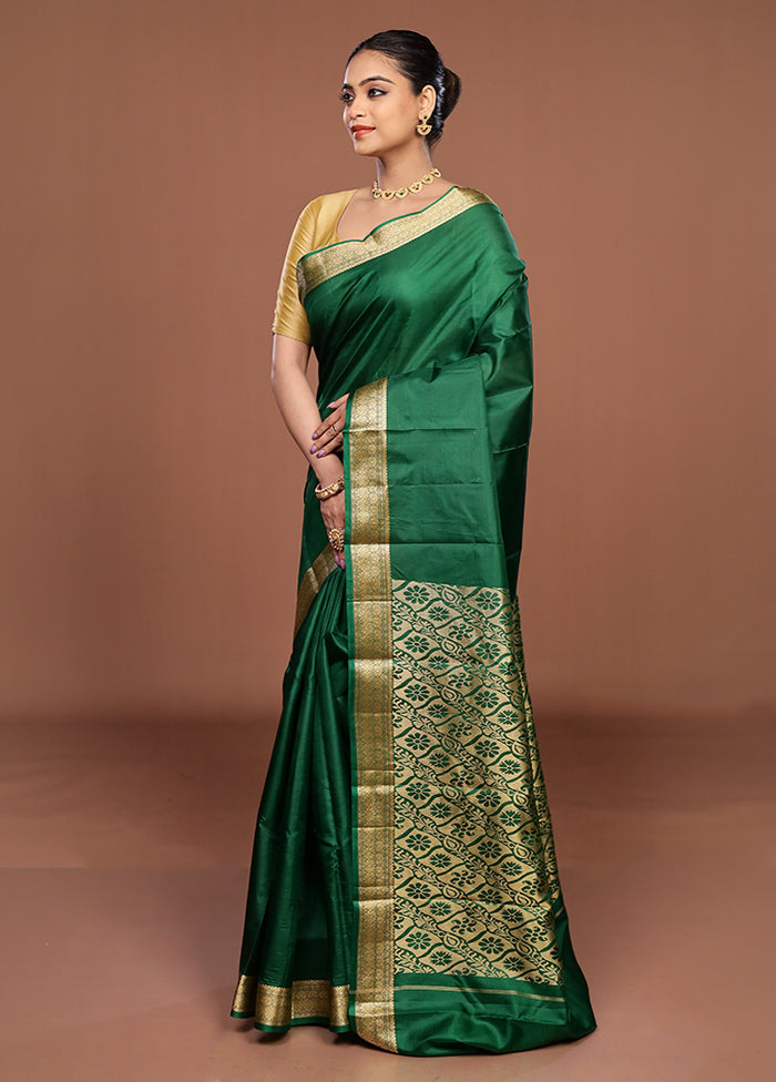 Green Printed Pure Silk Saree Without Blouse Piece