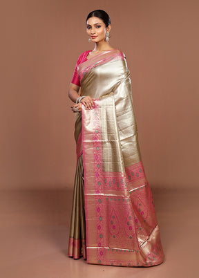 Gold Handloom Kanjivaram Pure Silk Saree With Blouse Piece