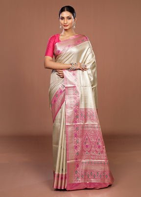 Gold Handloom Kanjivaram Pure Silk Saree With Blouse Piece
