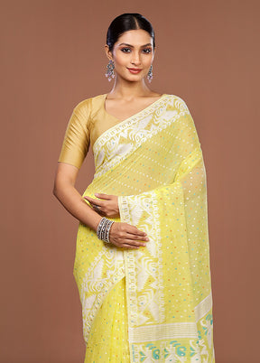 Yellow Matka Silk Saree With Blouse Piece