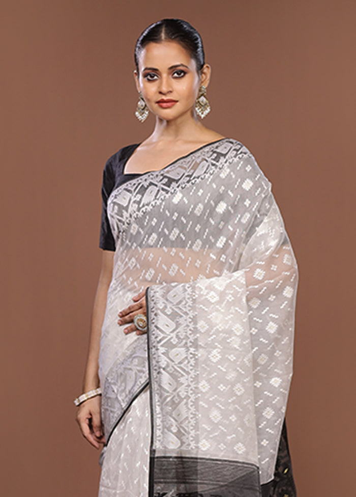 White Jamdani Cotton Saree Without Blouse Piece