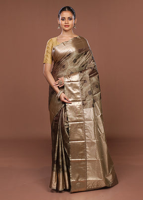 Cream Kanjivaram Silk Saree With Blouse Piece