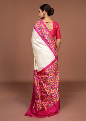 White Handloom Ikkat Pure Silk Saree With Blouse Piece