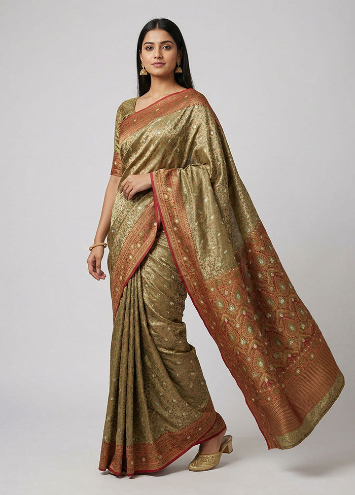 Cream Tanchoi Silk Saree With Blouse Piece