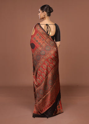 Maroon Printed Silk Saree Without Blouse Piece