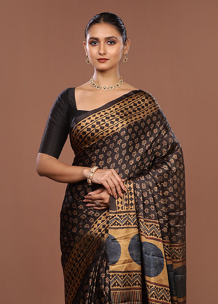 Black Printed Silk Saree Without Blouse Piece