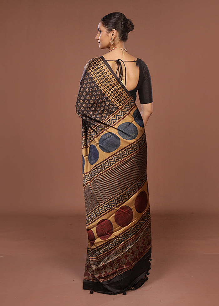 Black Printed Silk Saree Without Blouse Piece
