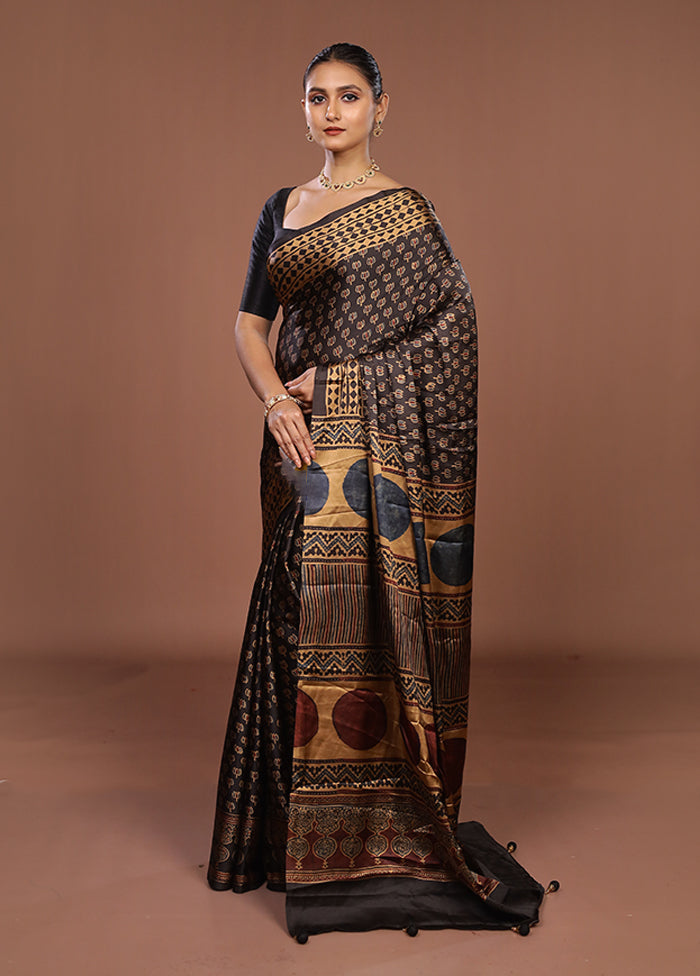 Black Printed Silk Saree Without Blouse Piece