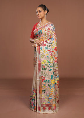 Cream Handloom Kantha Stitch Pure Silk Saree With Blouse Piece
