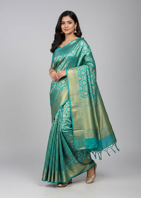 Green Handloom Kanchipuram Pure Silk Saree With Blouse Piece