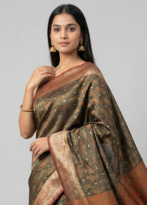 Black Tanchoi Silk Saree With Blouse Piece