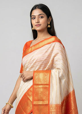 White Kanjivaram Silk Saree With Blouse Piece