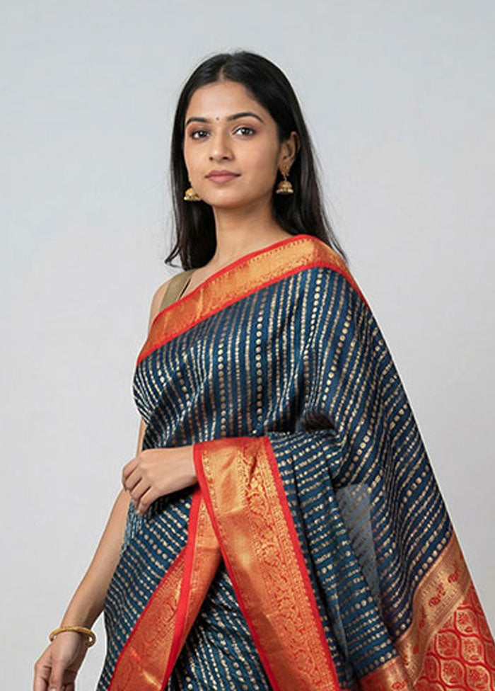Green Kanjivaram Silk Saree With Blouse Piece