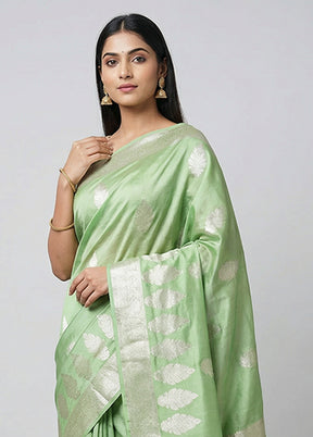 Green Cotton Saree With Blouse Piece