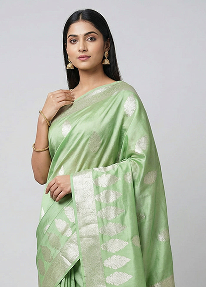 Green Cotton Saree With Blouse Piece