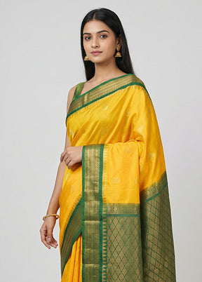 Yellow Gadwal Silk Saree Without Blouse Piece