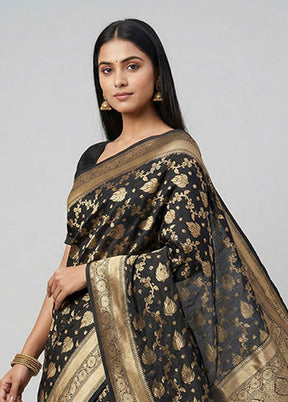 Black Uppada Silk Saree With Blouse Piece