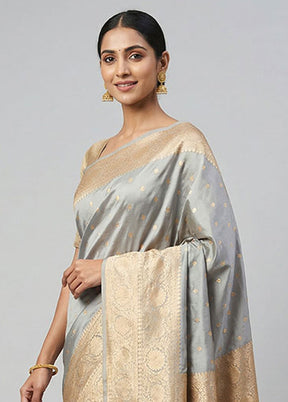 Red Banarasi Silk Saree With Blouse Piece