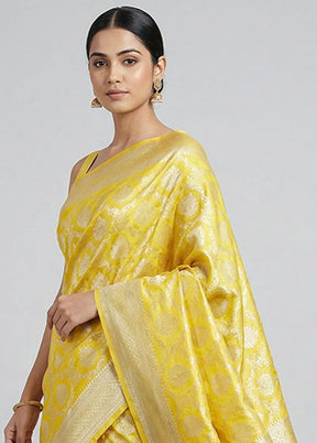 Yellow Kora Silk Saree With Blouse Piece