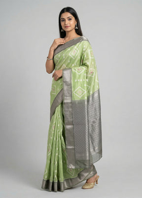 Green Pure Cotton Saree With Blouse Piece