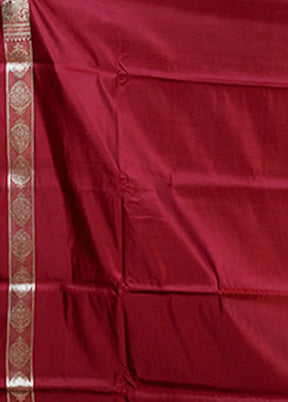 Maroon Handloom Banarasi Pure Silk Saree With Blouse Piece