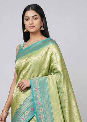 Green Dupion Silk Saree With Blouse Piece