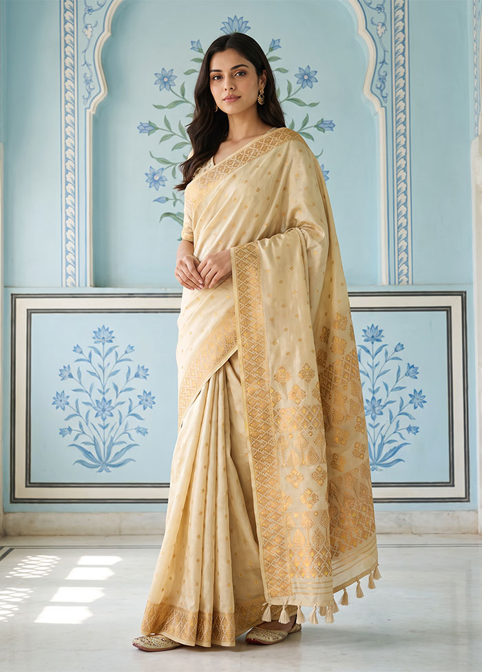 Cream Assam Silk Saree With Blouse Piece