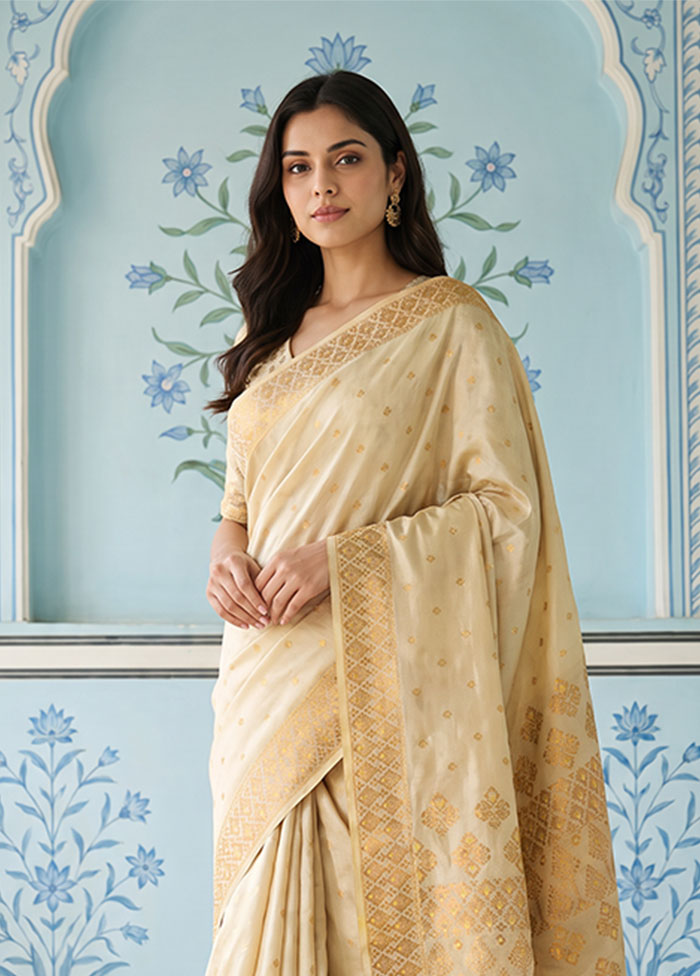 Cream Assam Silk Saree With Blouse Piece