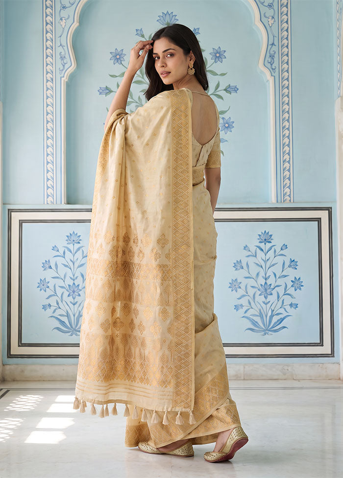 Cream Assam Silk Saree With Blouse Piece