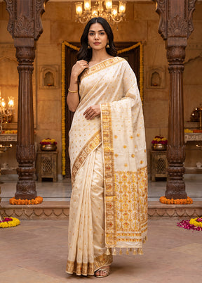 Cream Assam Silk Saree With Blouse Piece